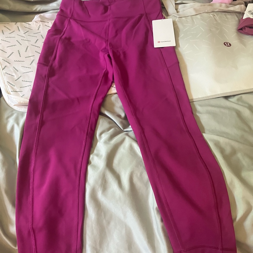 NWT Lululemon Invigorate Leggings, Sz 8, Magenta Purple